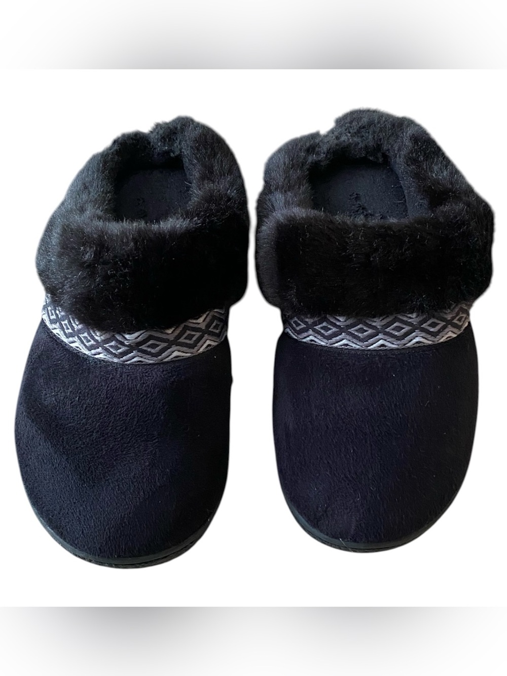 Black Faux Fur isotoner Machine-Washable Slippers